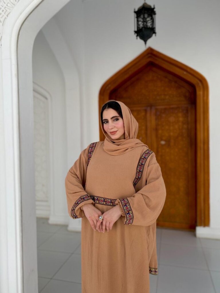 isdal free size fits up to 120 kg, cy fabric, shrink resistant. linen cotton blend, non transparent, with wide long scarf (1)
